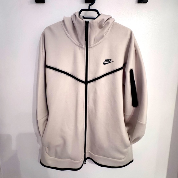 worn only once, like new!! I don't wear it anymore!! - Picture 1 of 4